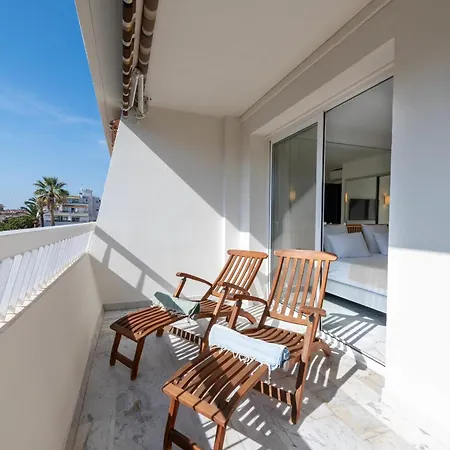 Διαμέρισμα Spacious 1-br With Terrace Heart Of *