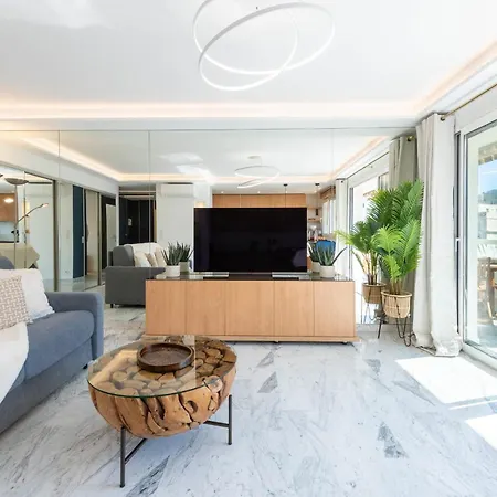 Spacious 1-br With Terrace Heart Of *